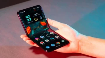 الهواتف القابلة للطي تقترب من المنافسة الفعلية رغم استمرار ارتفاع أسعارها